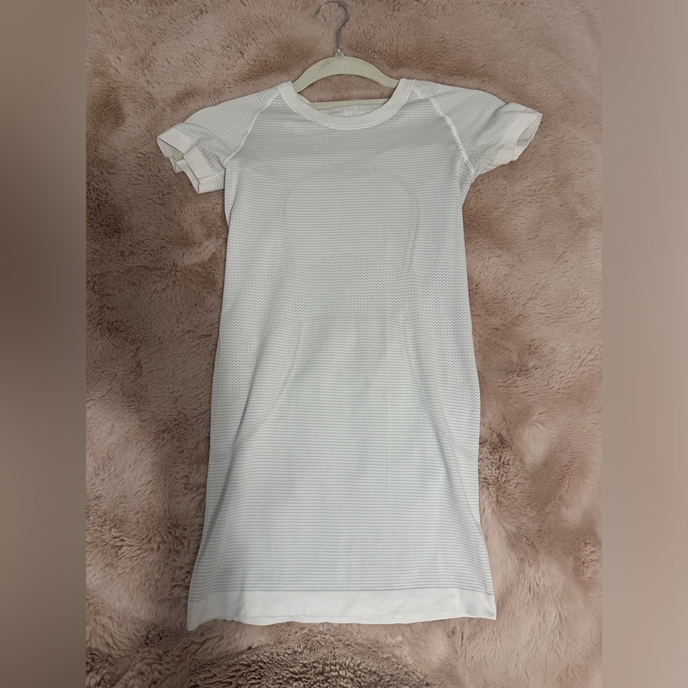 Lululemon Swiftly Tech Short Sleeve Shirt
